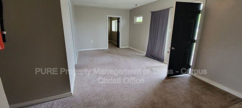 5002 Bevly Drive #B - Photo 4 of 8