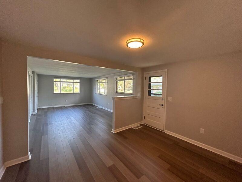 3112 Ackerman Blvd - Photo 3 of 8