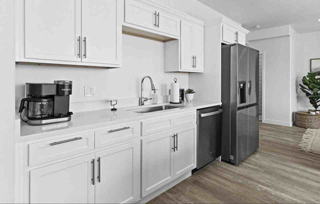 West Lake Townhomes - Photo 4 of 19