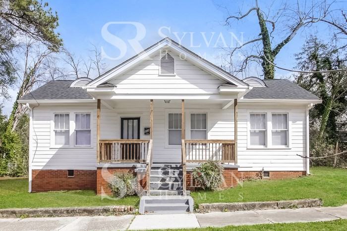 904 Meadow St - Photo 2 of 15