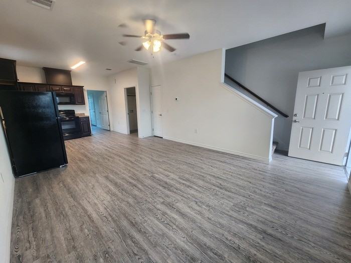 6210 Red Oak Dr - Photo 3 of 13