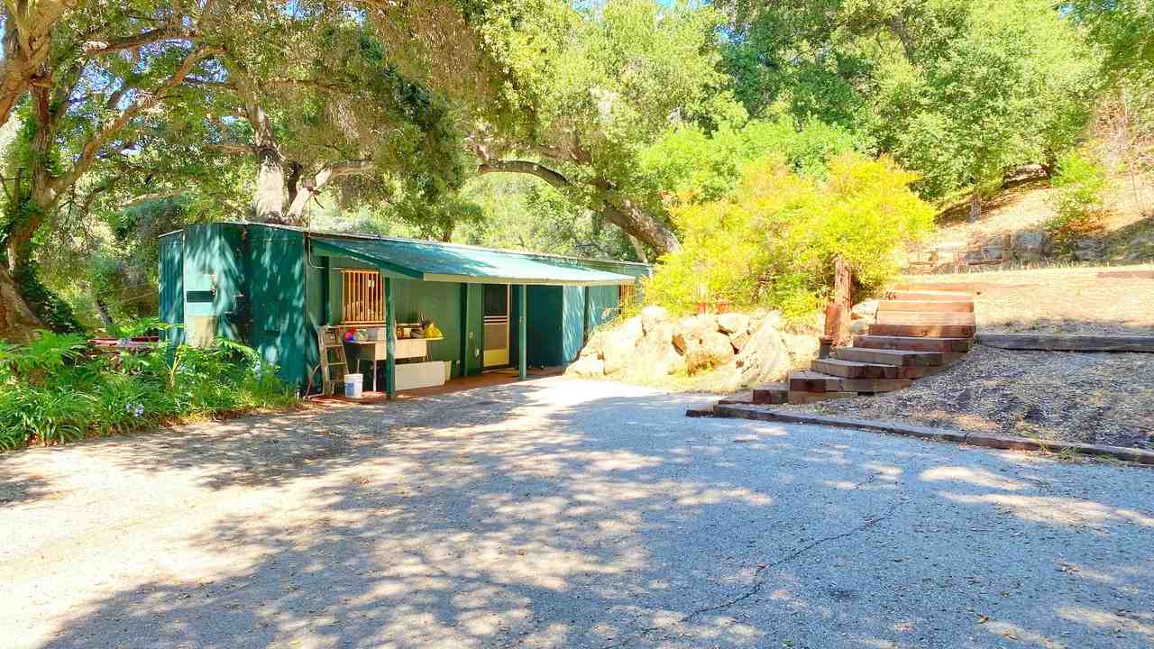 201 S Topanga Canyon Blvd #2 - Photo 2 of 14