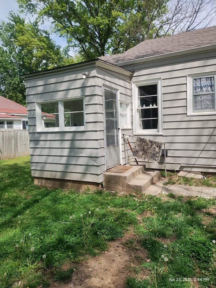 216 S Clay St #1 - Photo 2 of 18