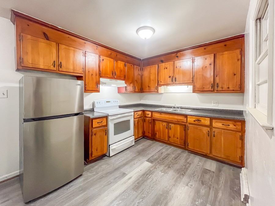 305 S 9th Ave #NA - Photo 2 of 15