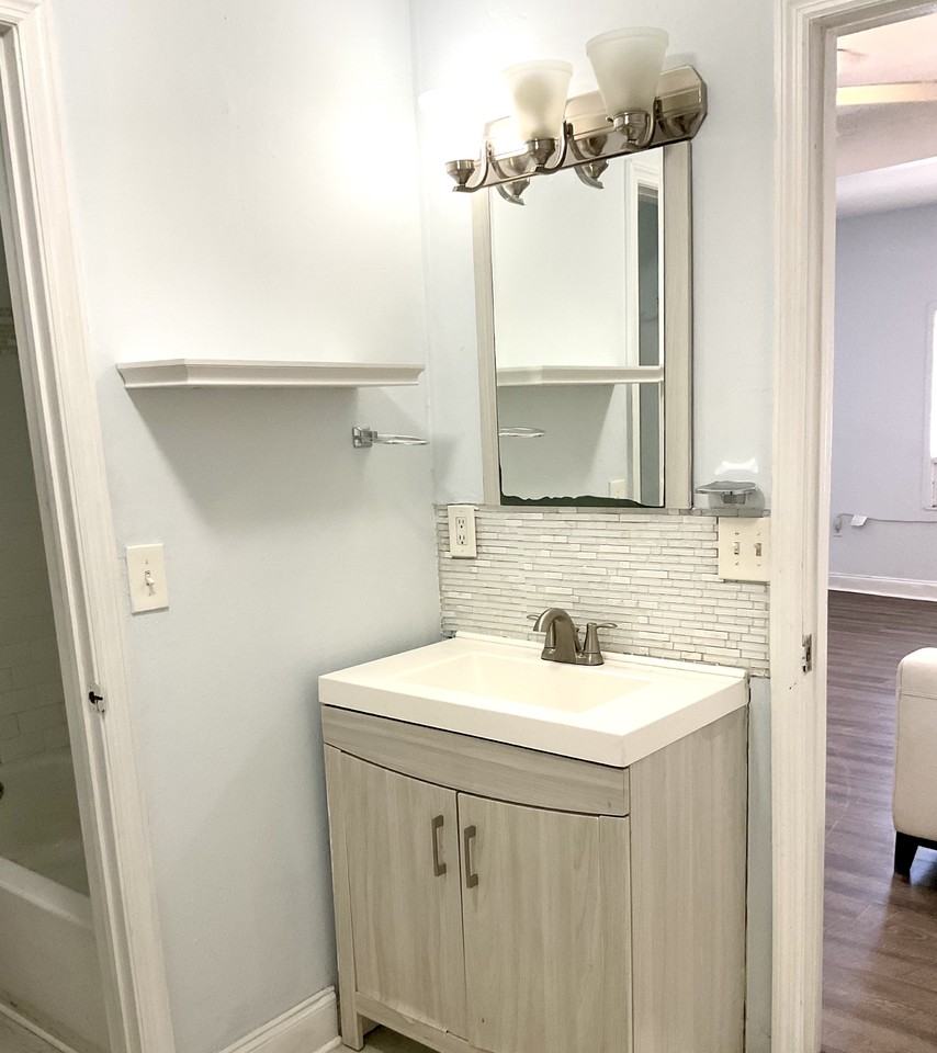 1629 N J St #1 - Photo 6 of 11