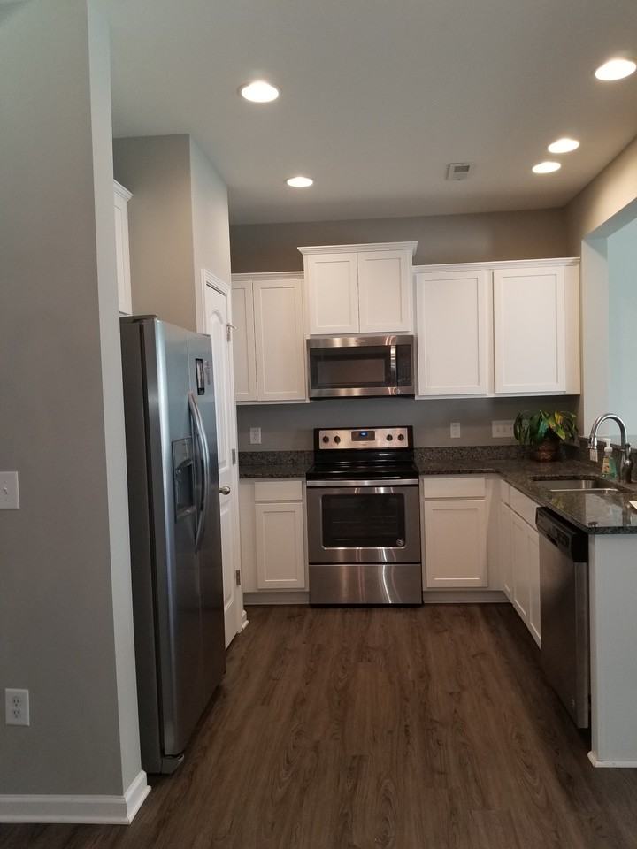 1080 Kenross Dr #NA - Photo 4 of 19