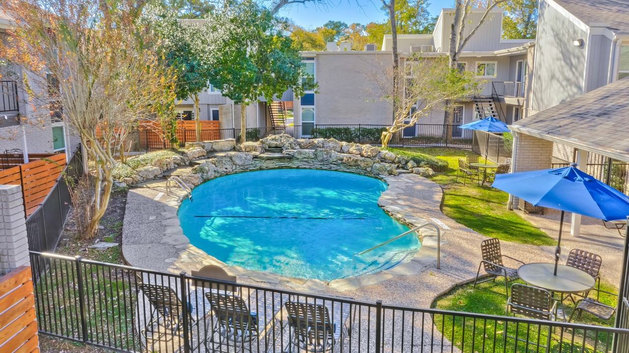 Trailwood Village Apartments - Photo 2 of 43