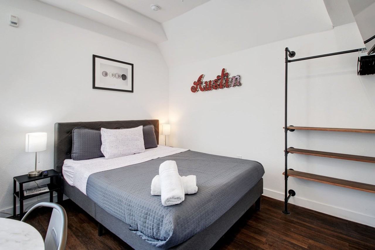 Avia Apartments - Photo 4 of 31