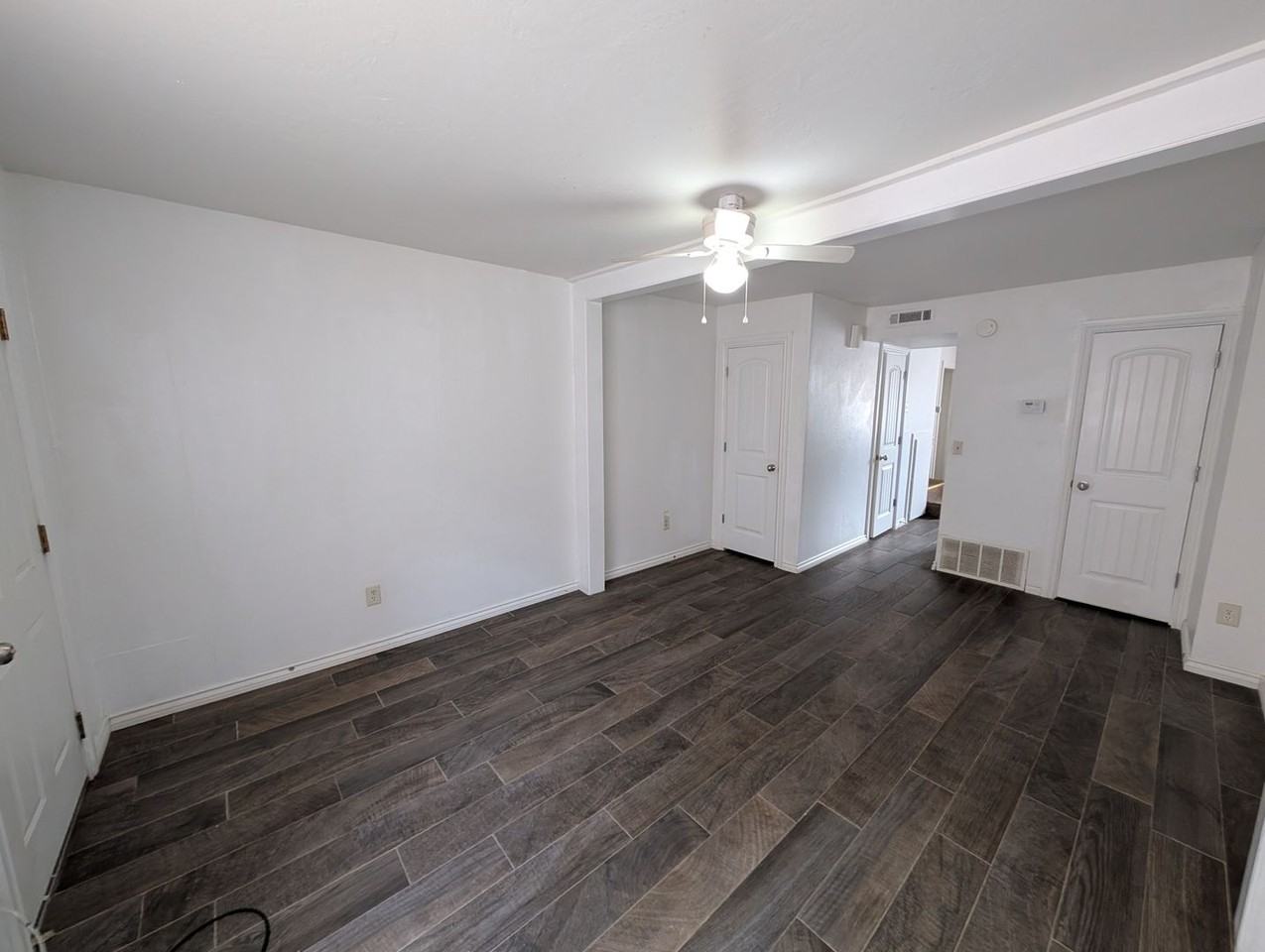 320 E Edwards St #13 - Photo 3 of 13