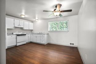 445 Sw Tunison Ave #03 - Photo 1 of 1