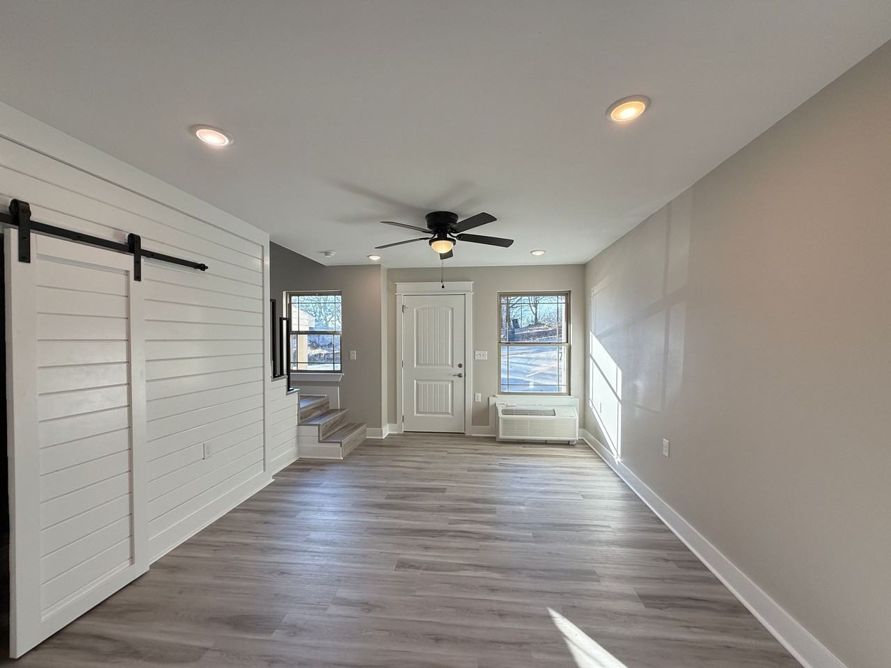 877 23rd St - Photo 3 of 27