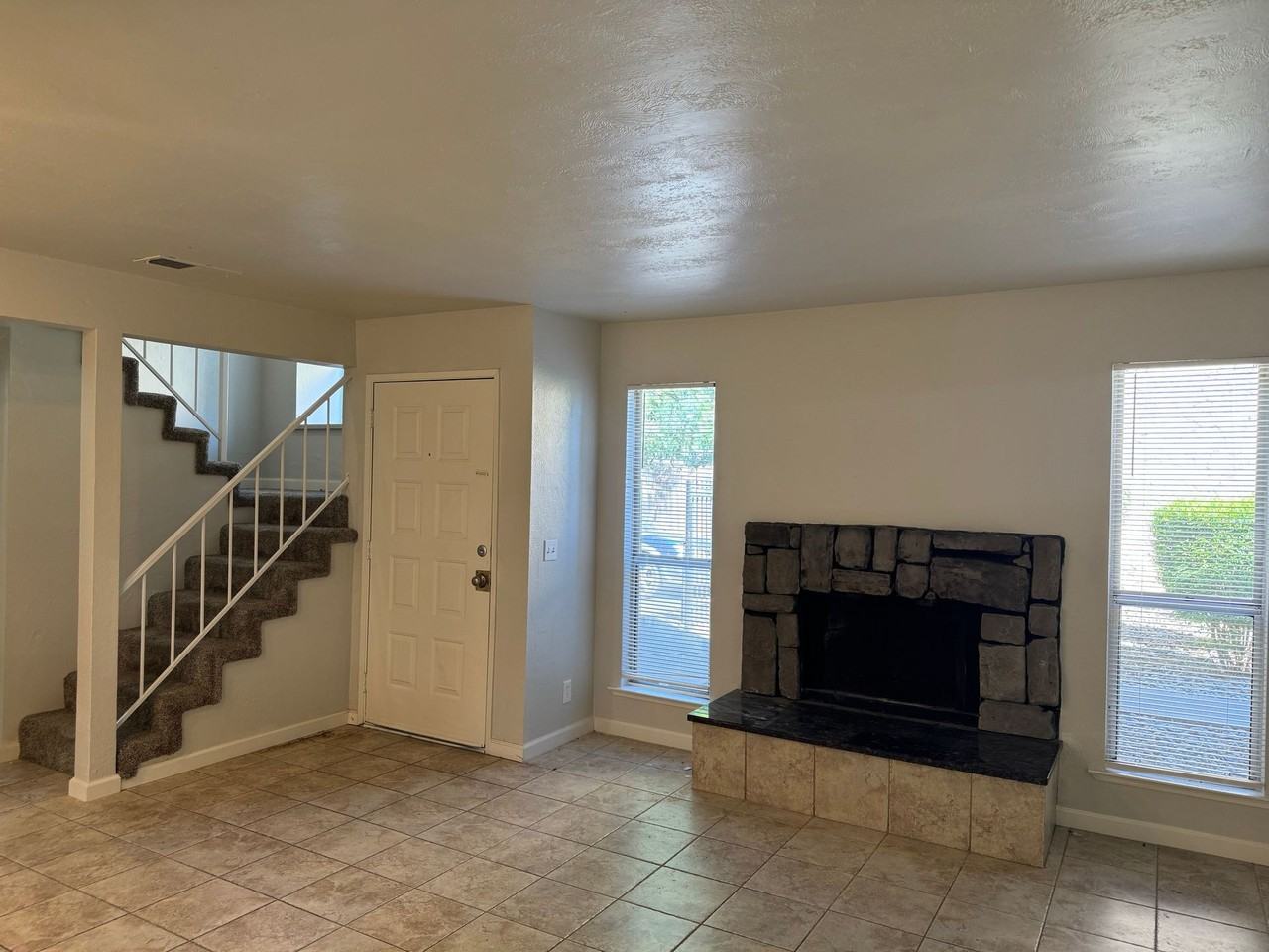 Reserve NOW for Summer Move in - Photo 4 of 6