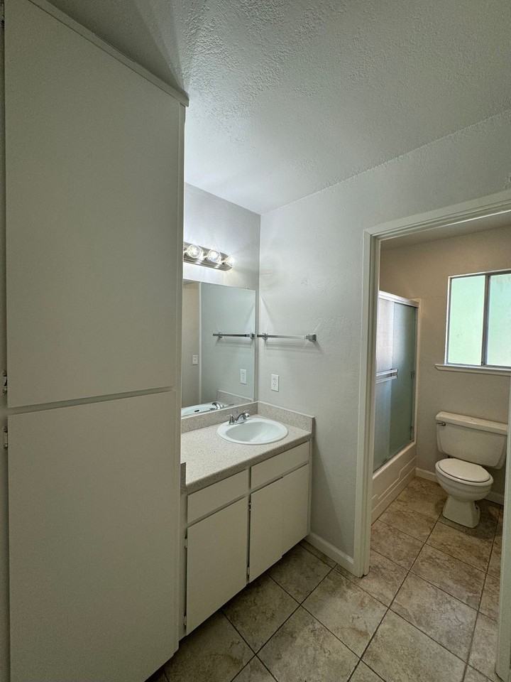 Reserve NOW for Summer Move in - Photo 5 of 6