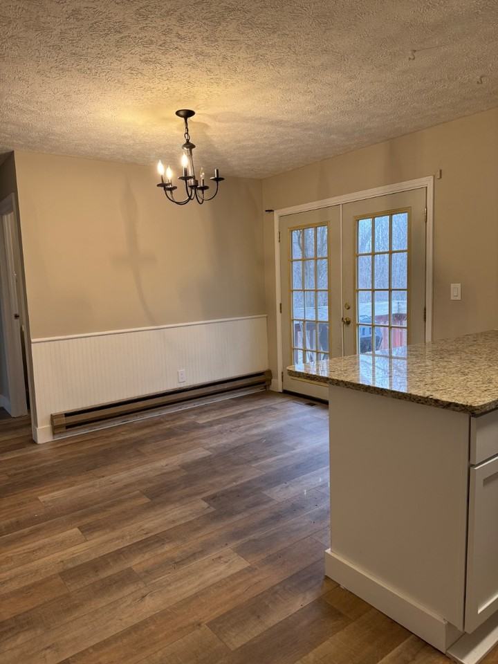 3584 Park Ln - Photo 3 of 10