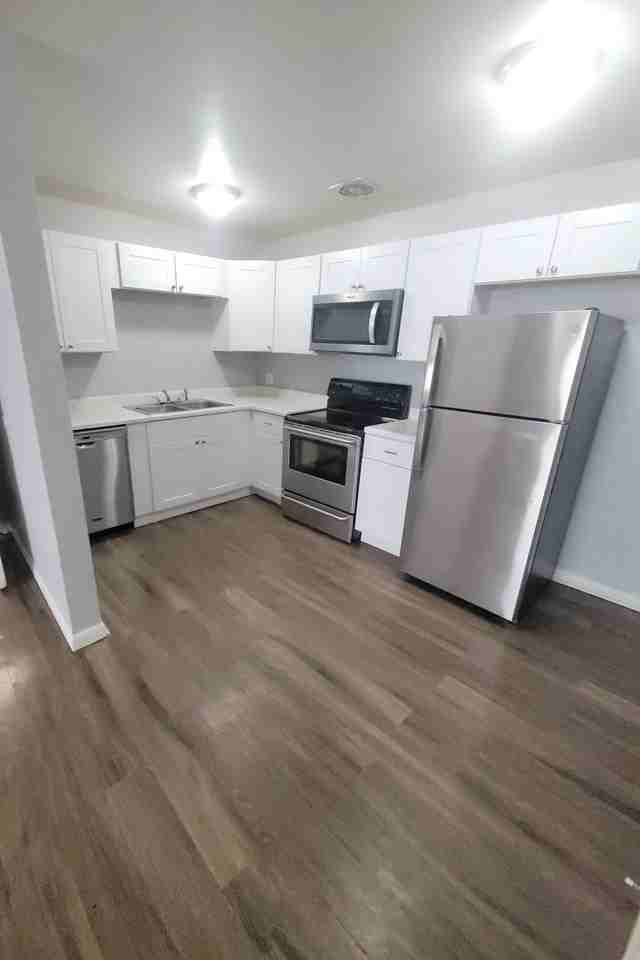 258 W Powers Ave - Photo 7 of 12