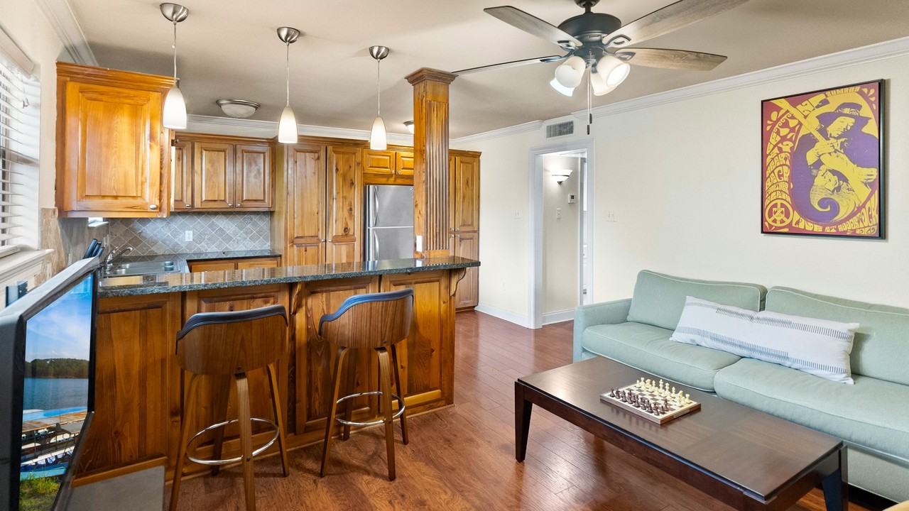1290 Park Blvd - Photo 2 of 9
