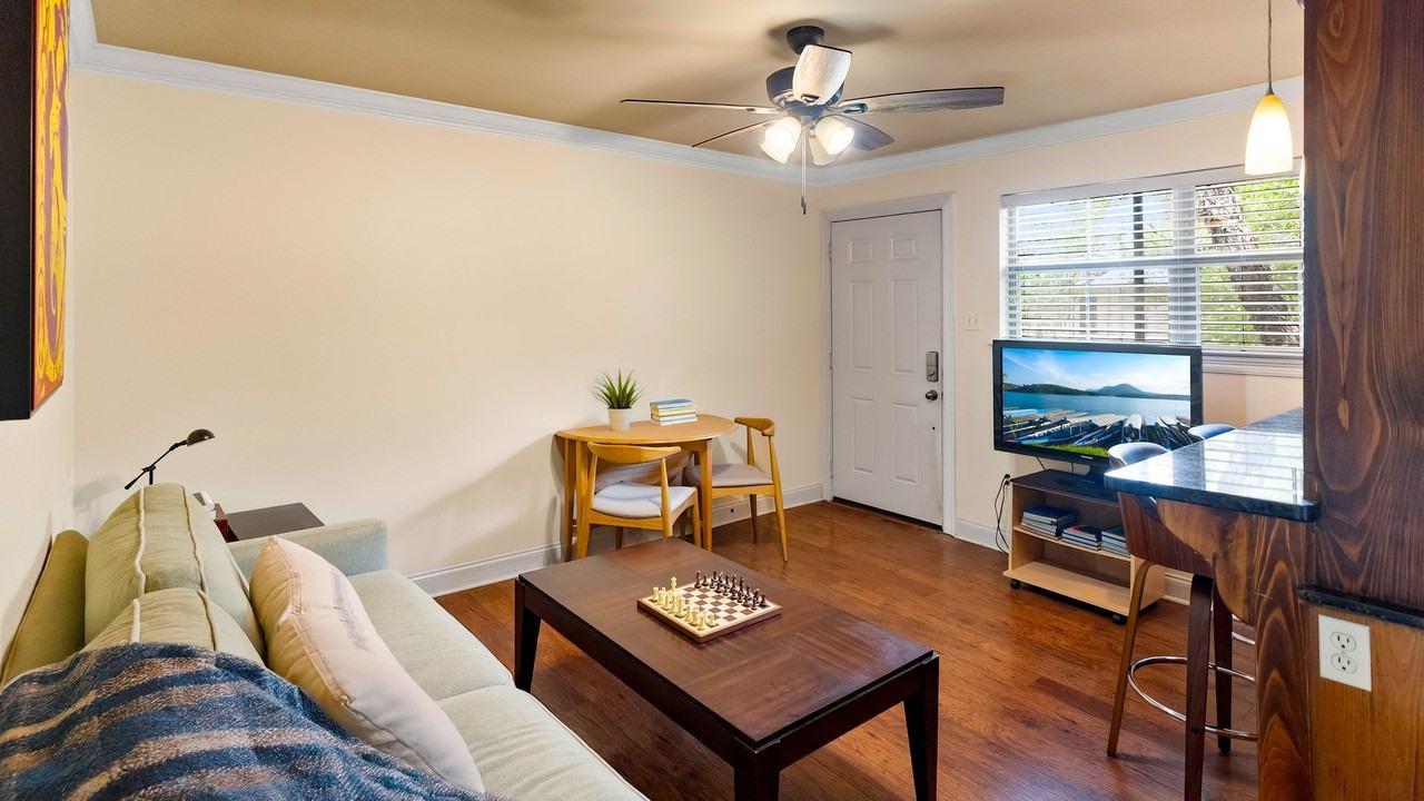 1290 Park Blvd - Photo 4 of 9