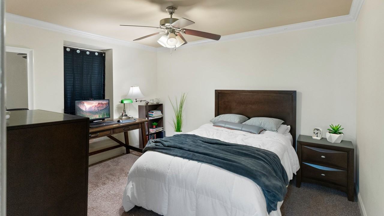 1290 Park Blvd - Photo 5 of 9
