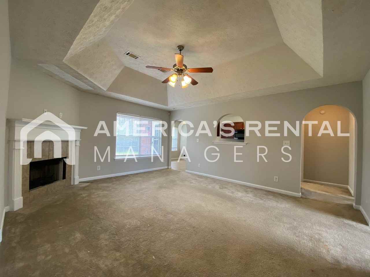 5773 Hammermill Loop - Photo 4 of 50