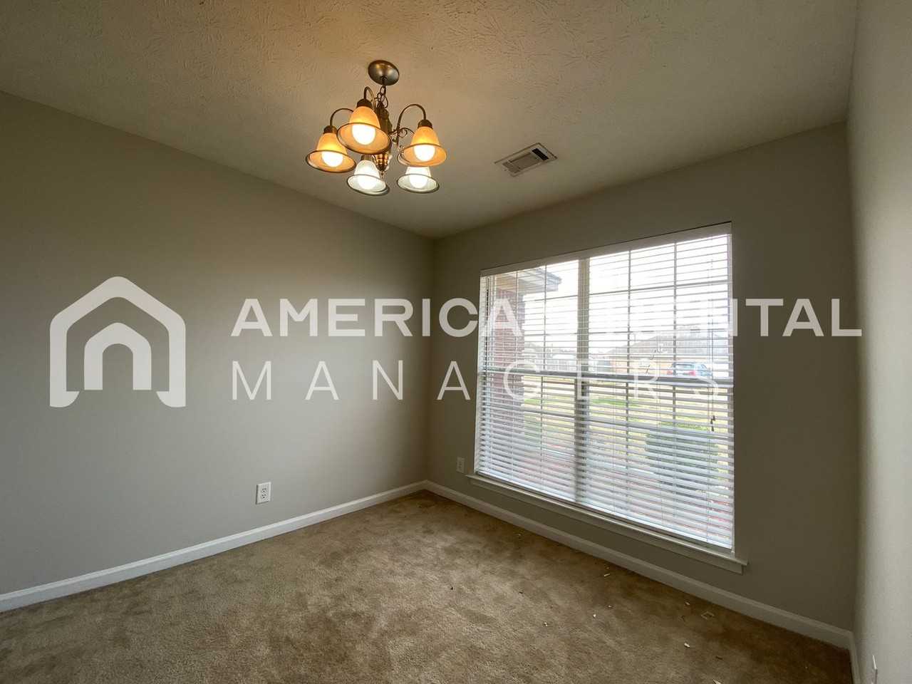 5773 Hammermill Loop - Photo 7 of 50