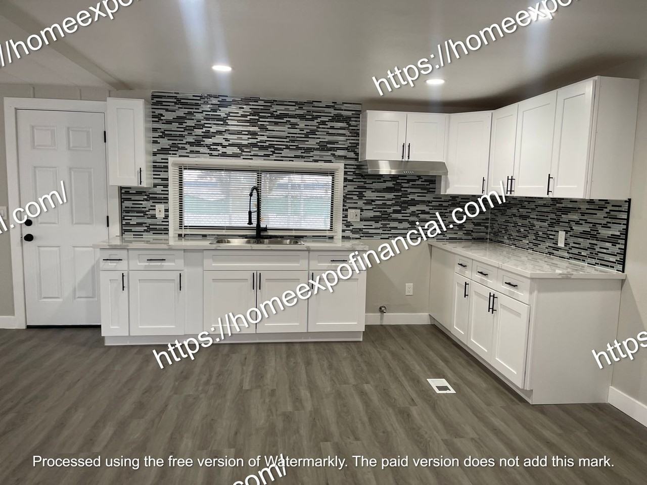 17137 Hidalgo Dr - Photo 4 of 30