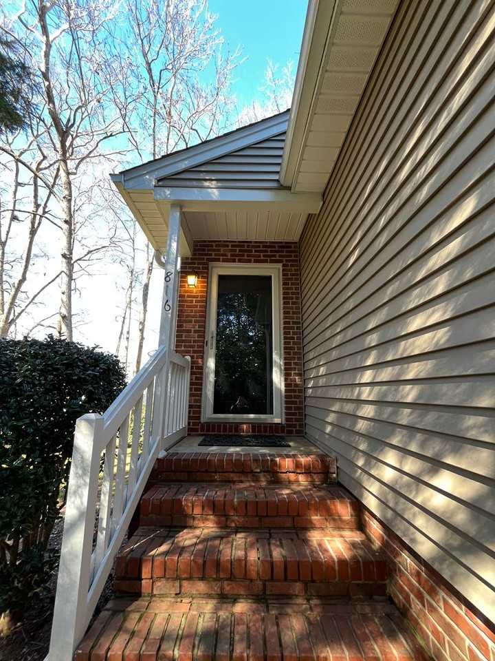 816 Market Pl - Photo 5 of 34