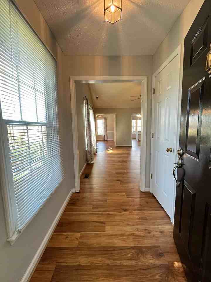 816 Market Pl - Photo 6 of 34