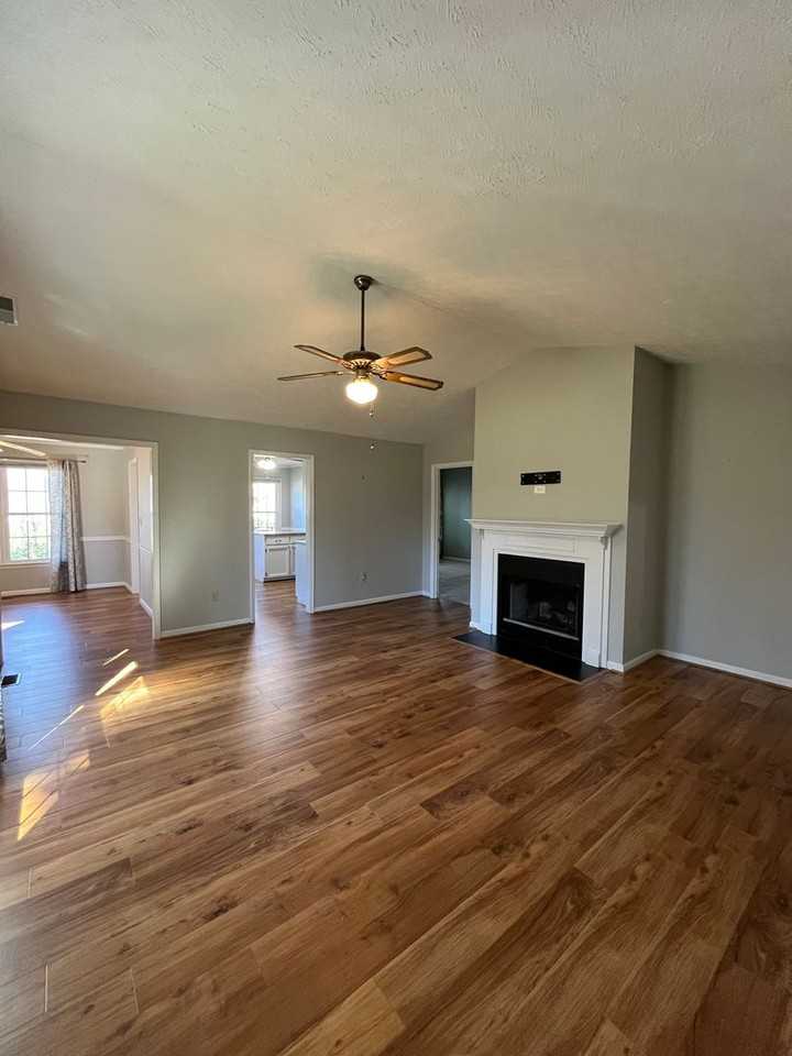 816 Market Pl - Photo 7 of 34