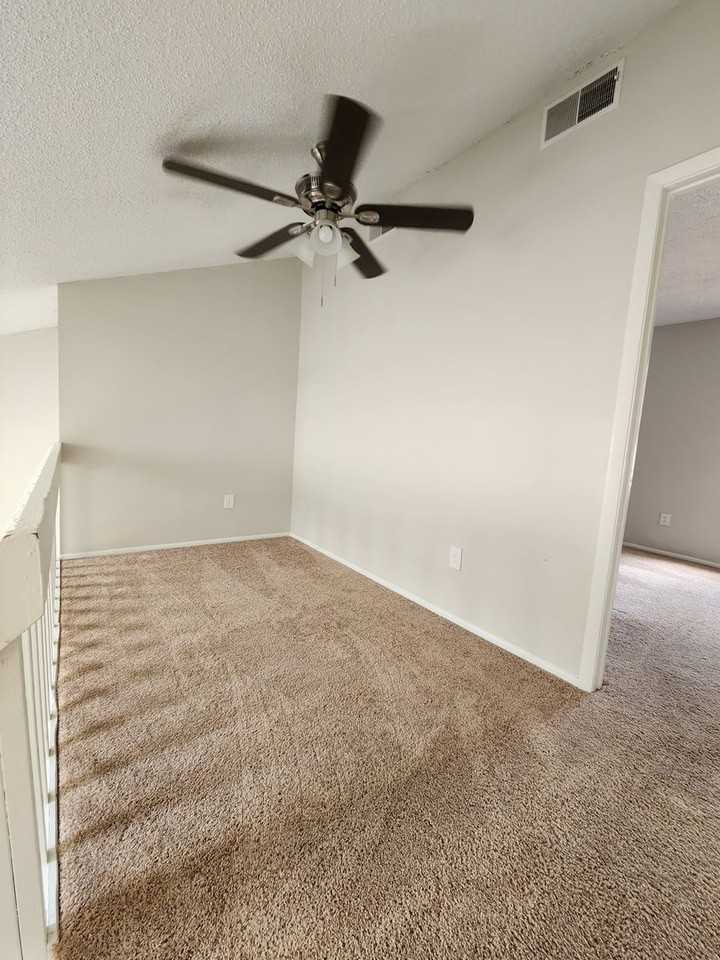 2760 Gray Fox Ln - Photo 5 of 18