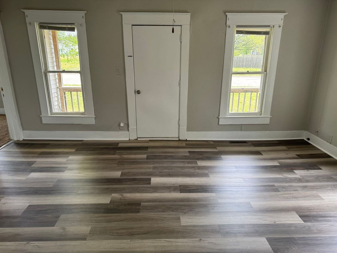 1224 N Cottonwood St - Photo 2 of 6