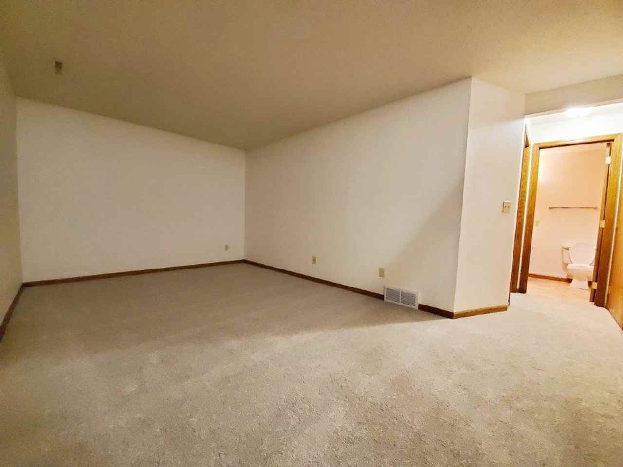 Candle Park South Townhomes - Photo 3 of 12