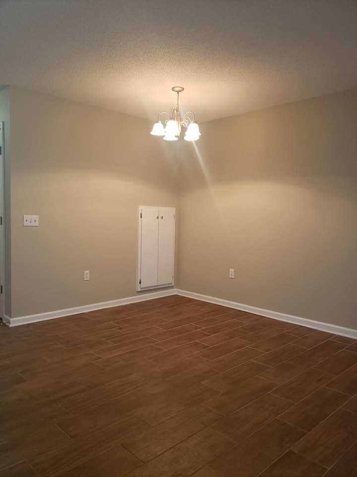 127 S Springview Dr - Photo 5 of 12