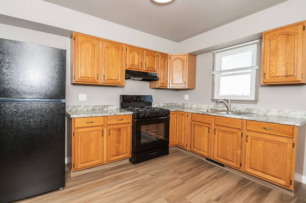 107 107 Harmac Circle - Photo 3 of 25