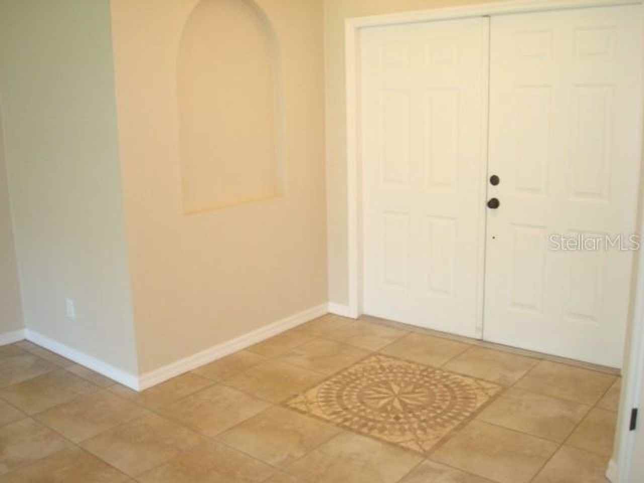 1259 Fitzgerald Rd - Photo 2 of 25