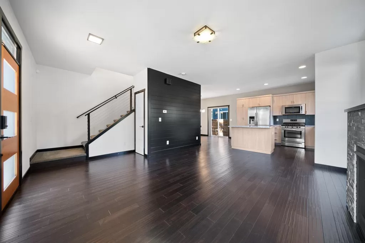 6509 Se 62nd Ave - Photo 4 of 27