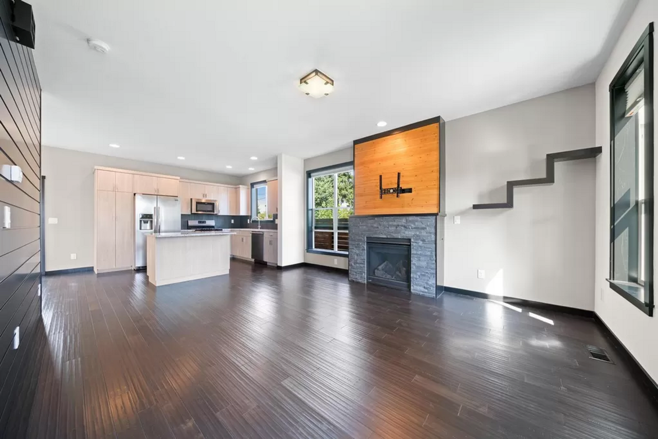 6509 Se 62nd Ave - Photo 6 of 27