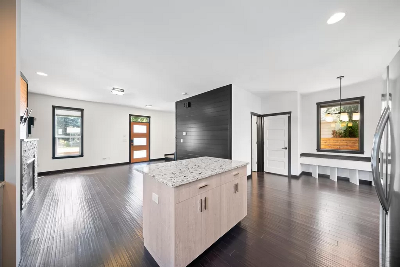 6509 Se 62nd Ave - Photo 7 of 27