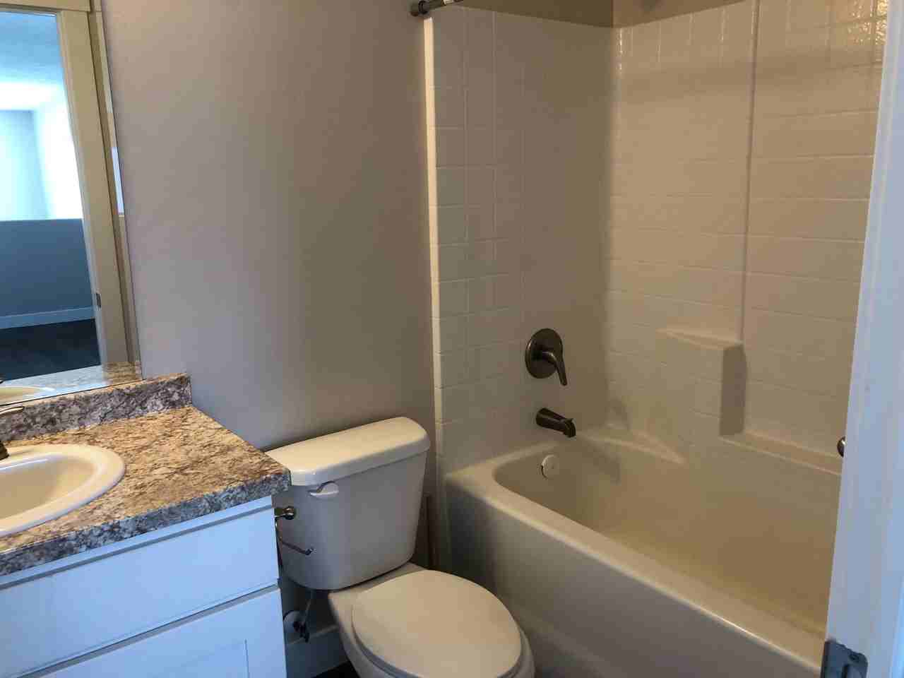 429 W 2150 N - Photo 4 of 15