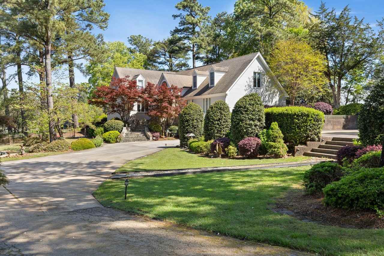1216 Lawrence Grey Dr - Photo 4 of 50