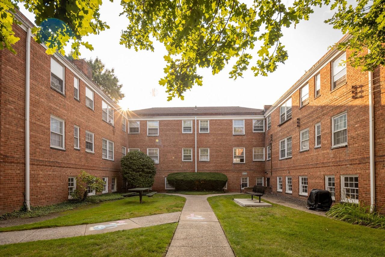 North Moreland Courts Apartments - Photo 4 of 13