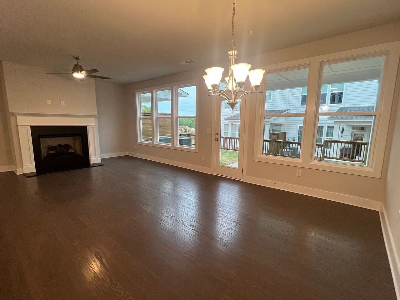 1245 Waterfall Ct - Photo 2 of 17