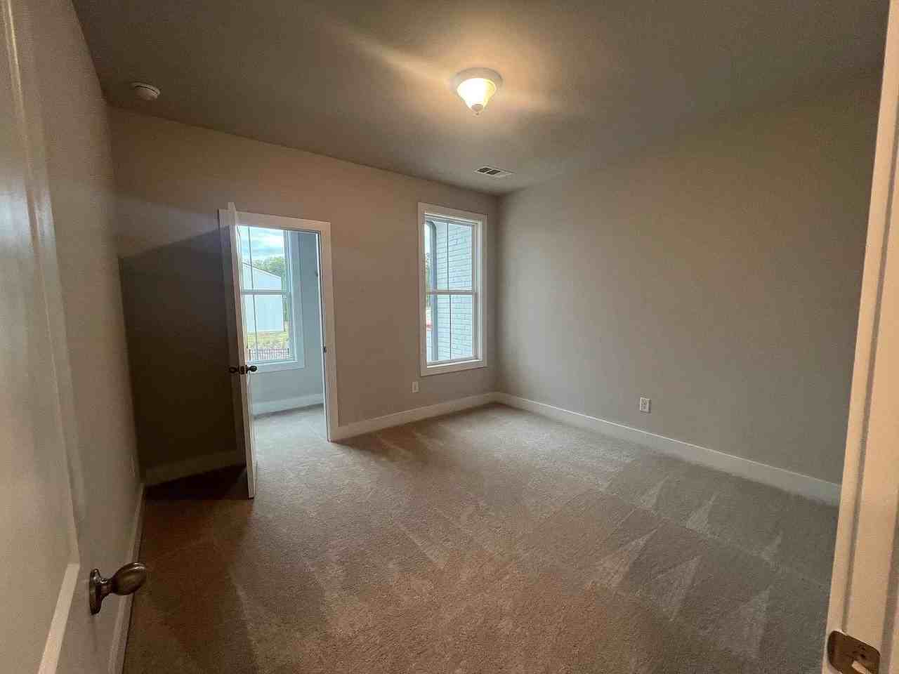 1245 Waterfall Ct - Photo 5 of 17