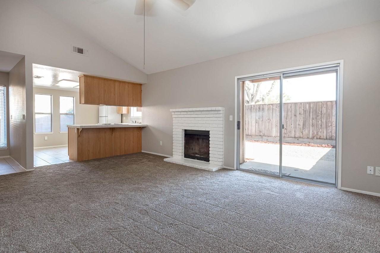 525 Lincoln Ave #A - Photo 5 of 26