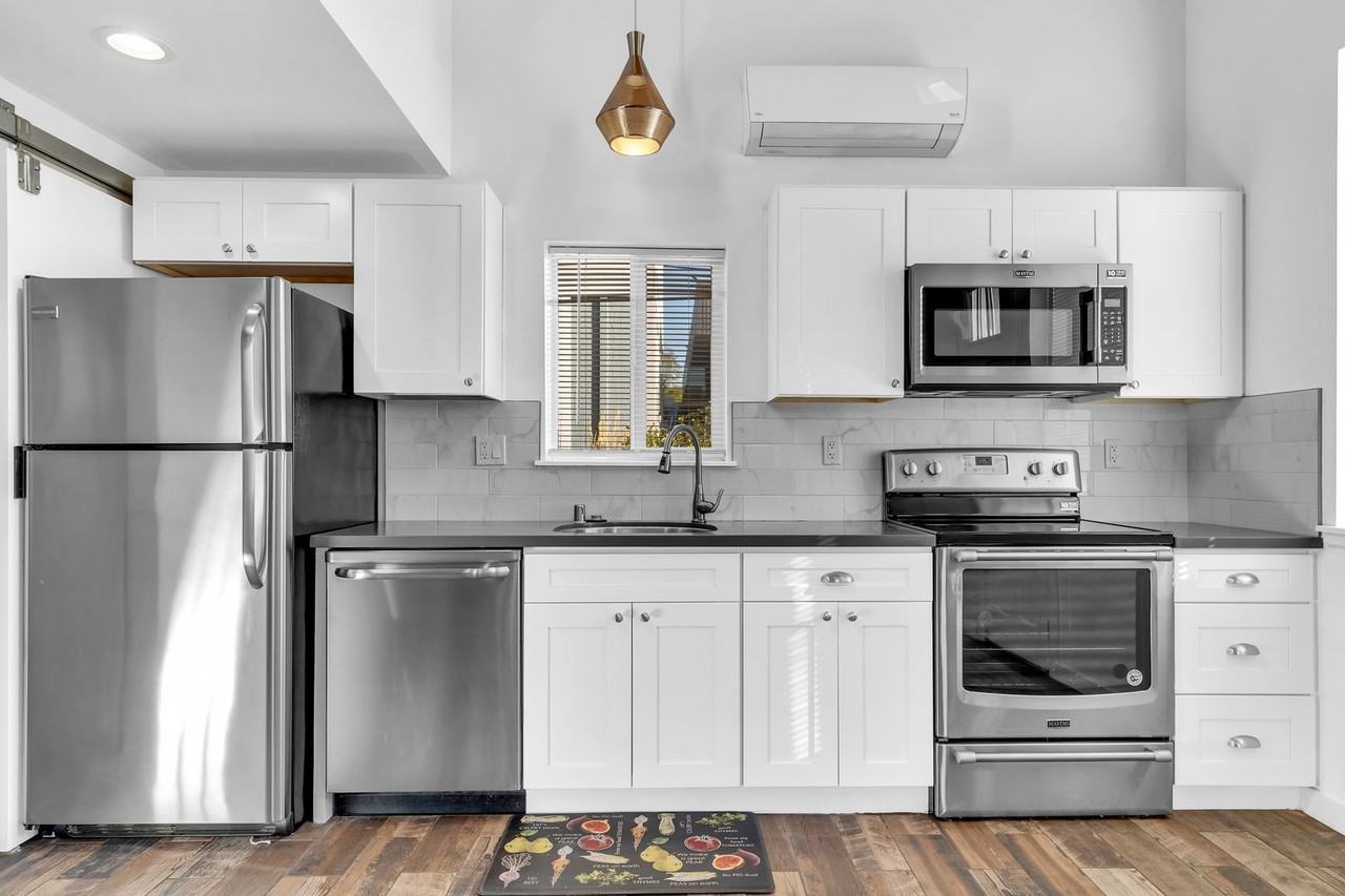 885 Ryland St - Photo 2 of 30