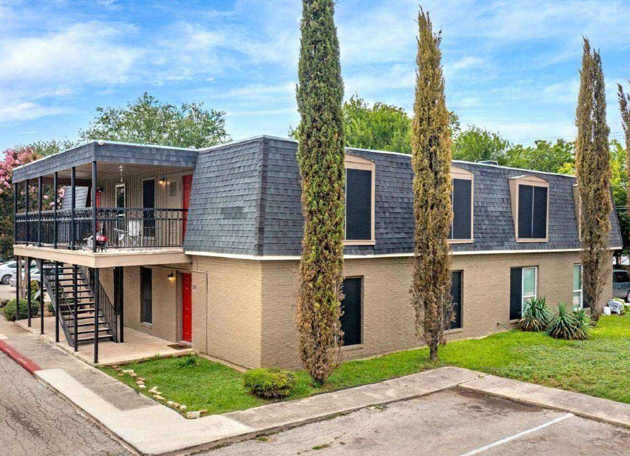 Allena Apartments - Photo 2 of 23