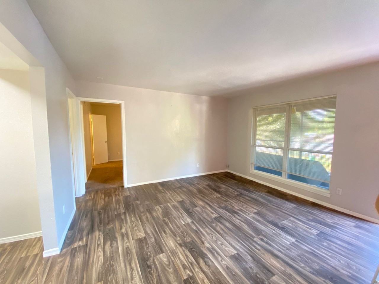 Allena Apartments - Photo 4 of 23