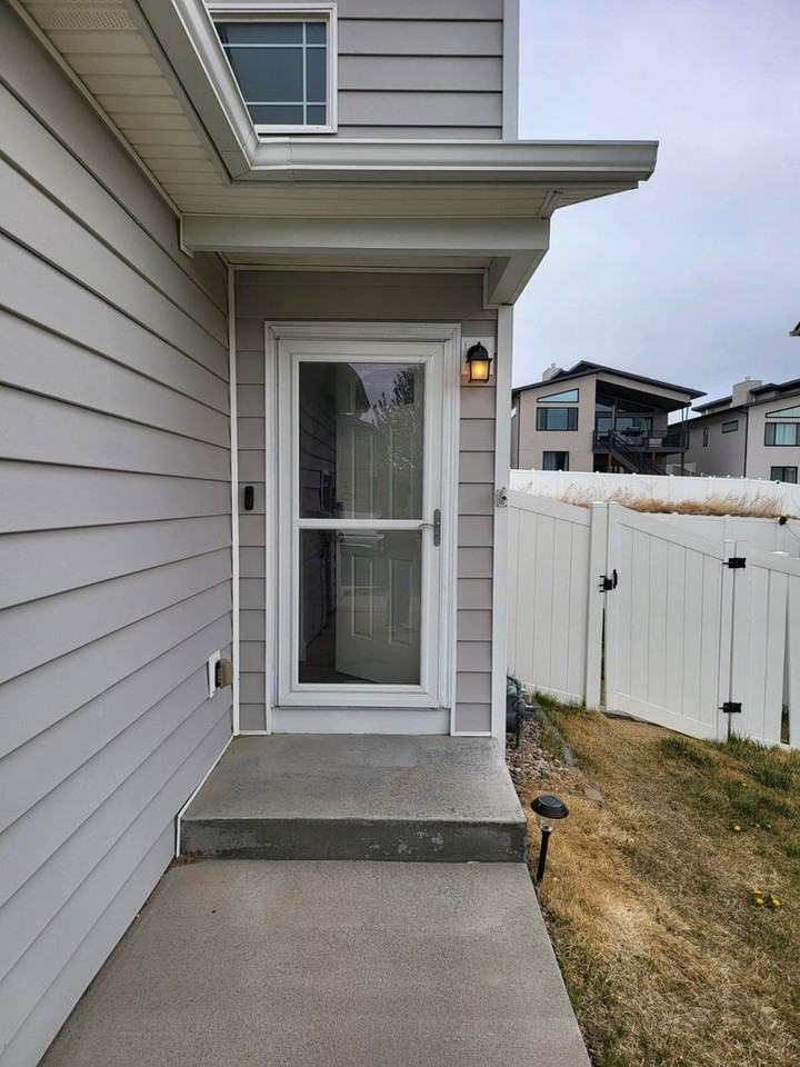 4105 Gunsmoke Rd - Photo 2 of 36