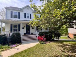 featured image of 1093 Wintergreen Ln