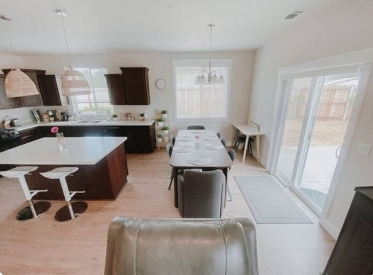 1437 Spanish Bay Dr - Photo 3 of 21