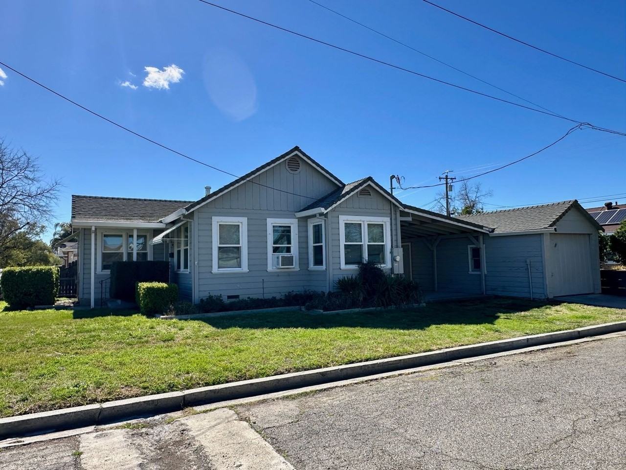 505 S Butte St - Photo 2 of 16